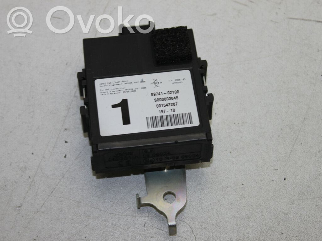 Toyota Auris 150 Door control unit/module 