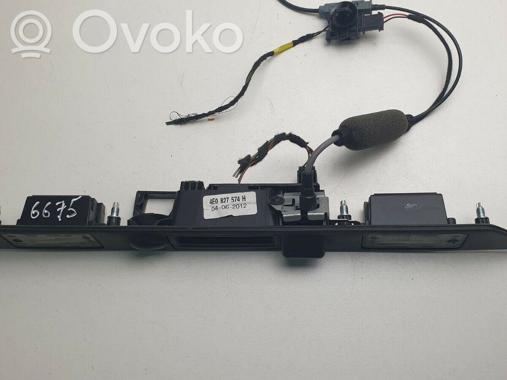 Audi A8 S8 D4 4H Éclairage de plaque d'immatriculation 
