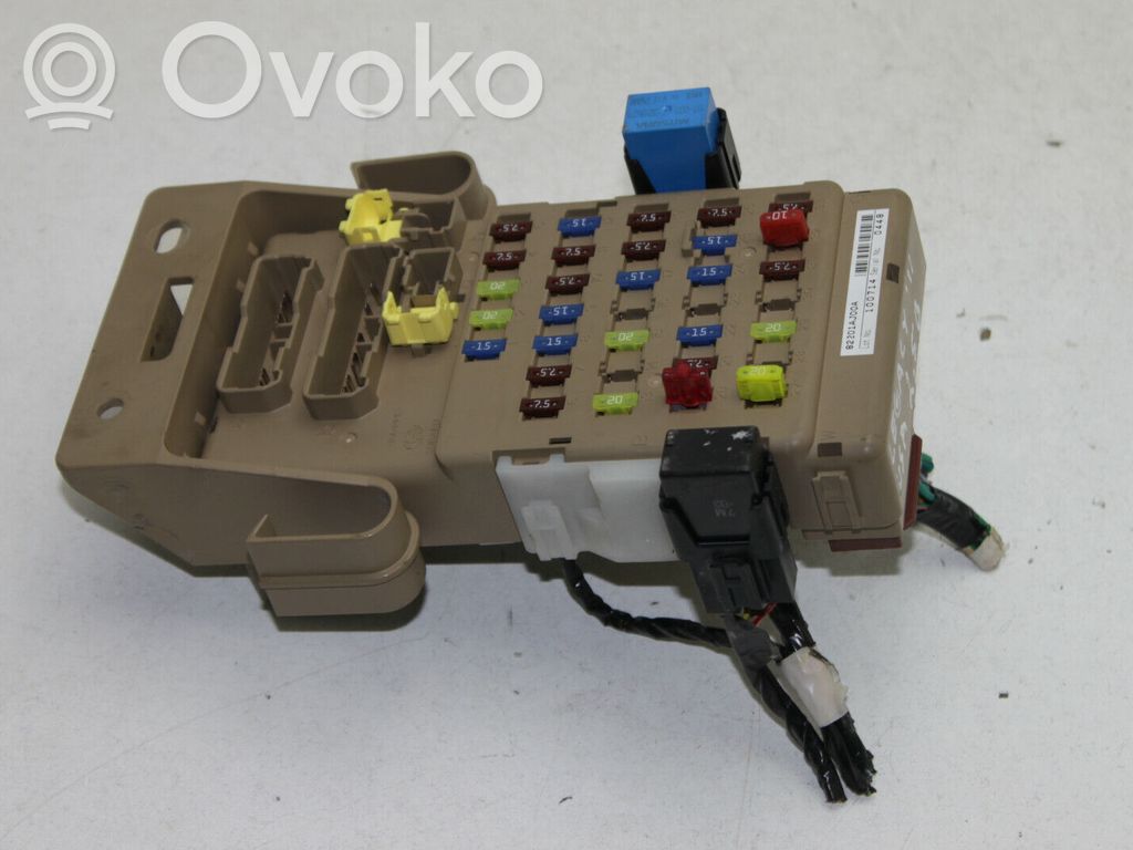 Fuse module   82201AJ00A