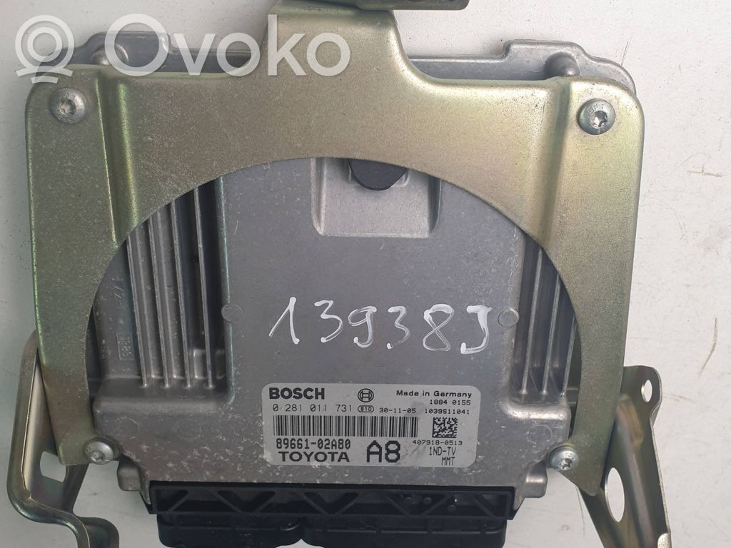 Toyota Corolla E120 E130 Engine control unit/module 
