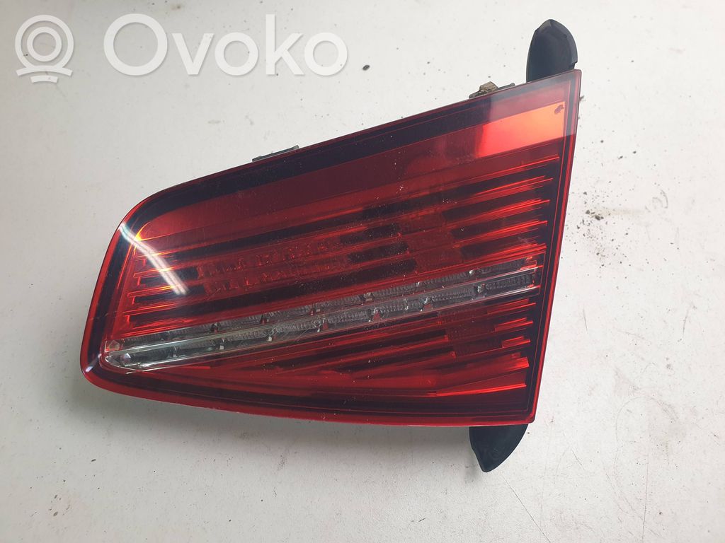 Volkswagen PASSAT B8 Lampy tylnej klapy bagażnika 