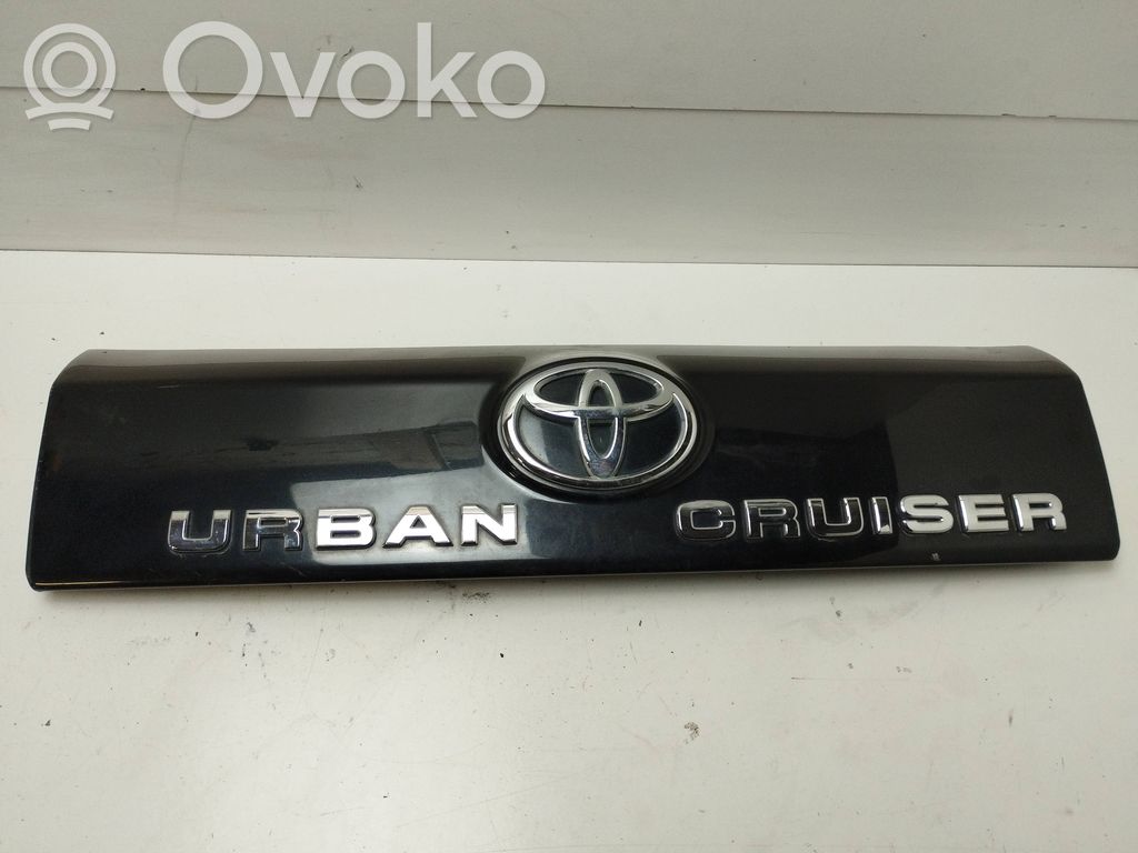 Toyota Urban Cruiser (XP110) Listwa oświetlenie tylnej tablicy rejestracyjnej 