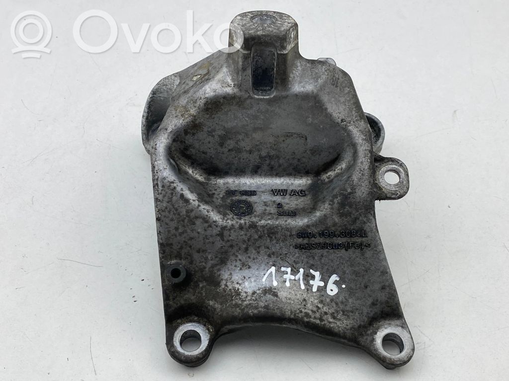 Audi A5 Engine mounting bracket 