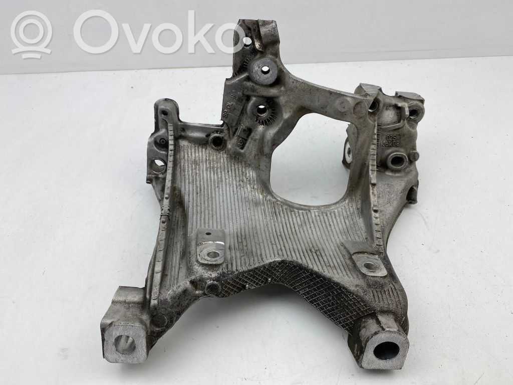 Audi A5 Engine mounting bracket 
