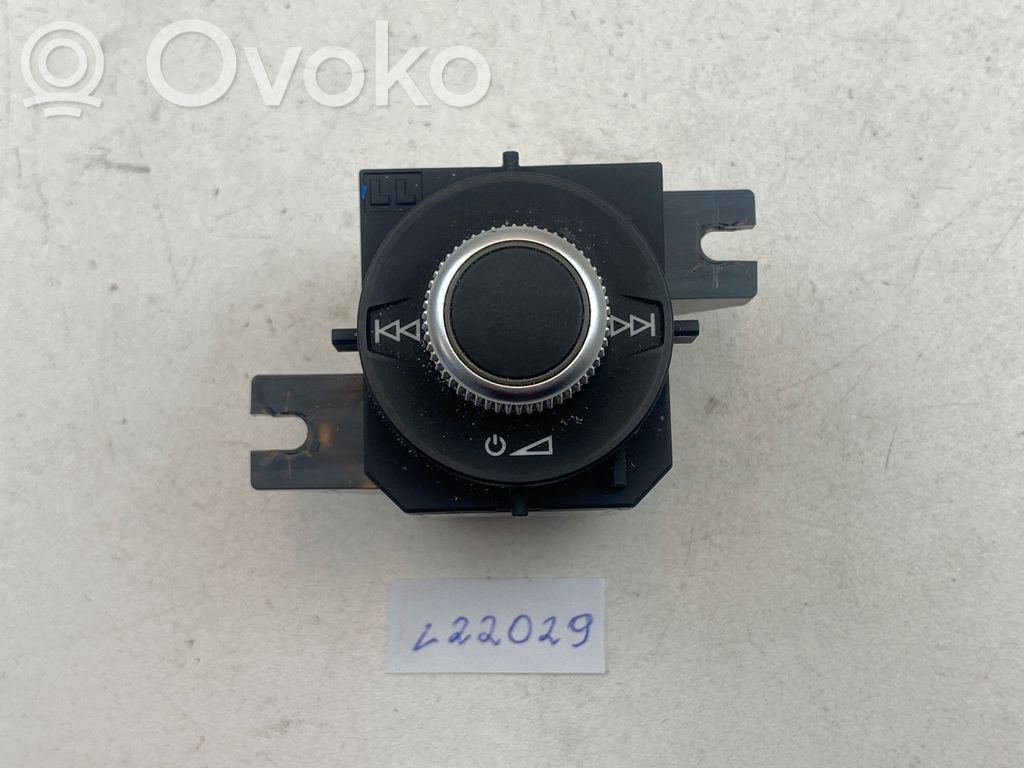 Audi Q2 - Mando de control del sonido 