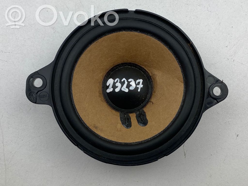 Audi A4 S4 B9 8W Panel speaker 