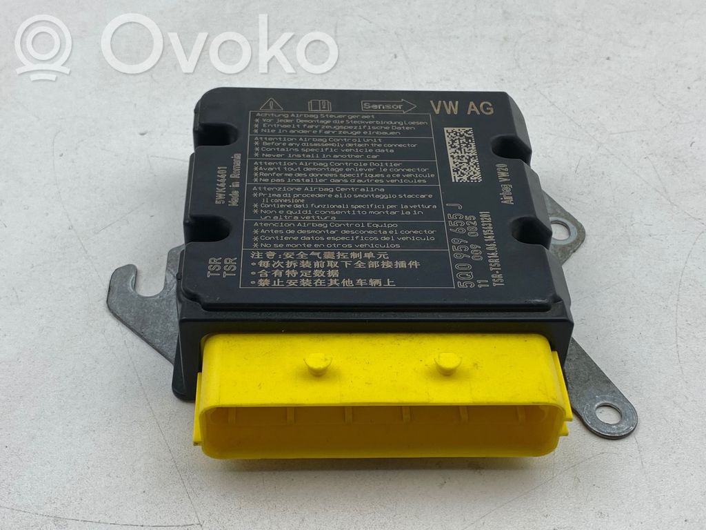 Audi A3 S3 8V Airbag control unit/module 