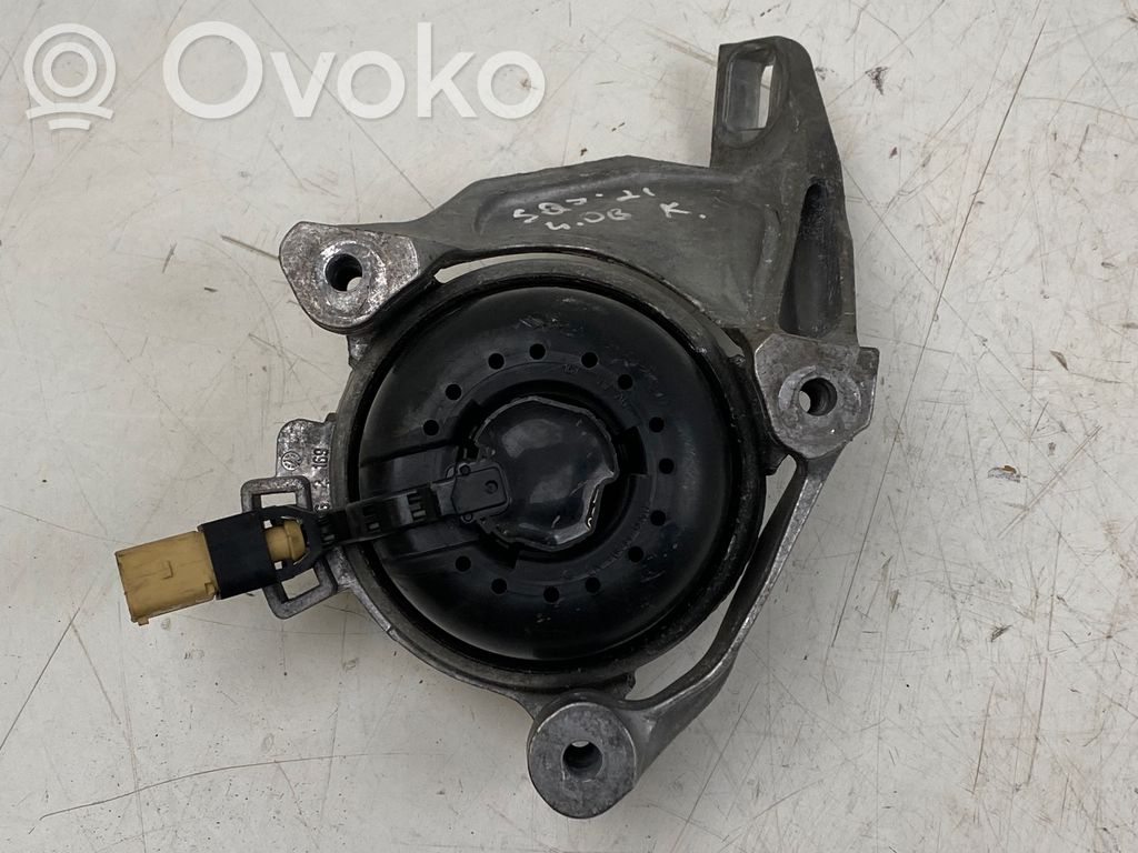 Engine mount bracket   4M0399201H