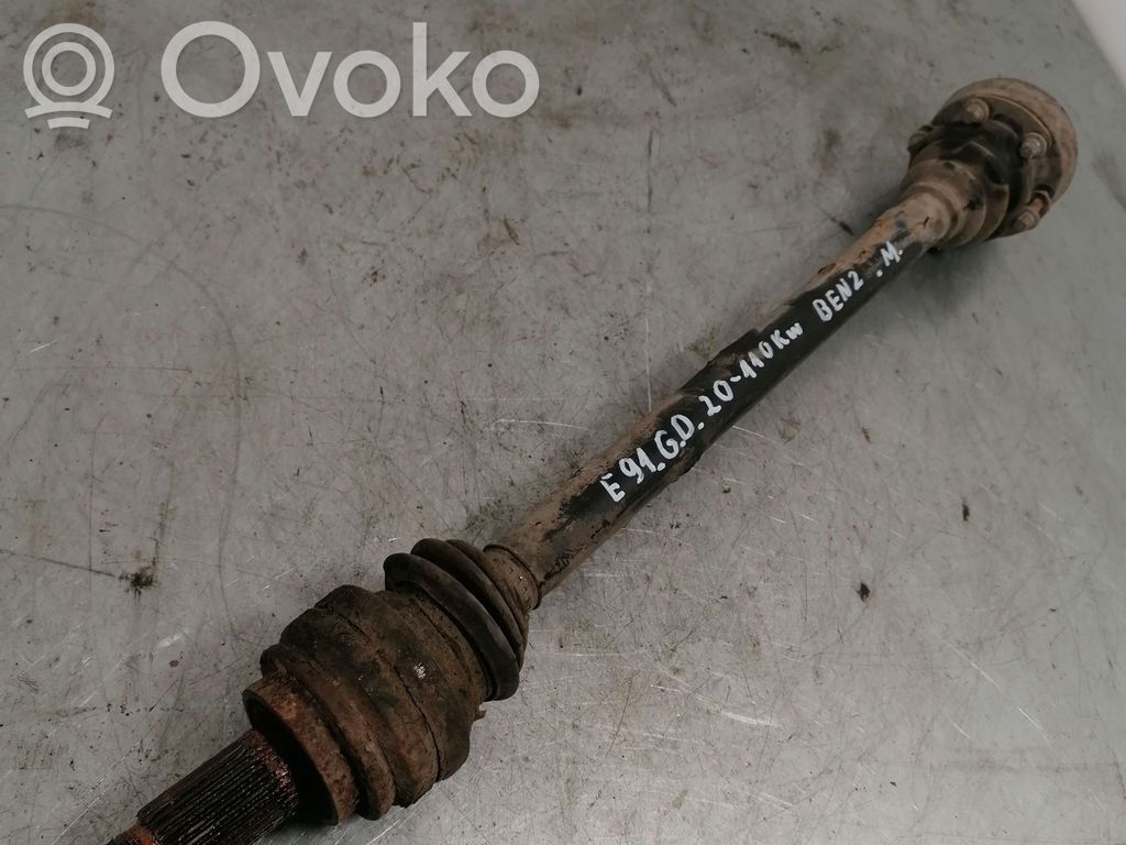 Rear driveshaft