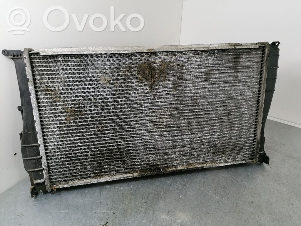 Coolant radiator   6235916