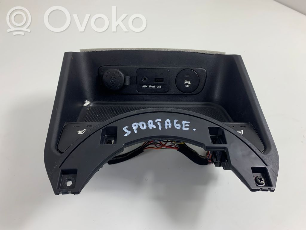 KIA Sportage Gniazdo / Złącze USB 
