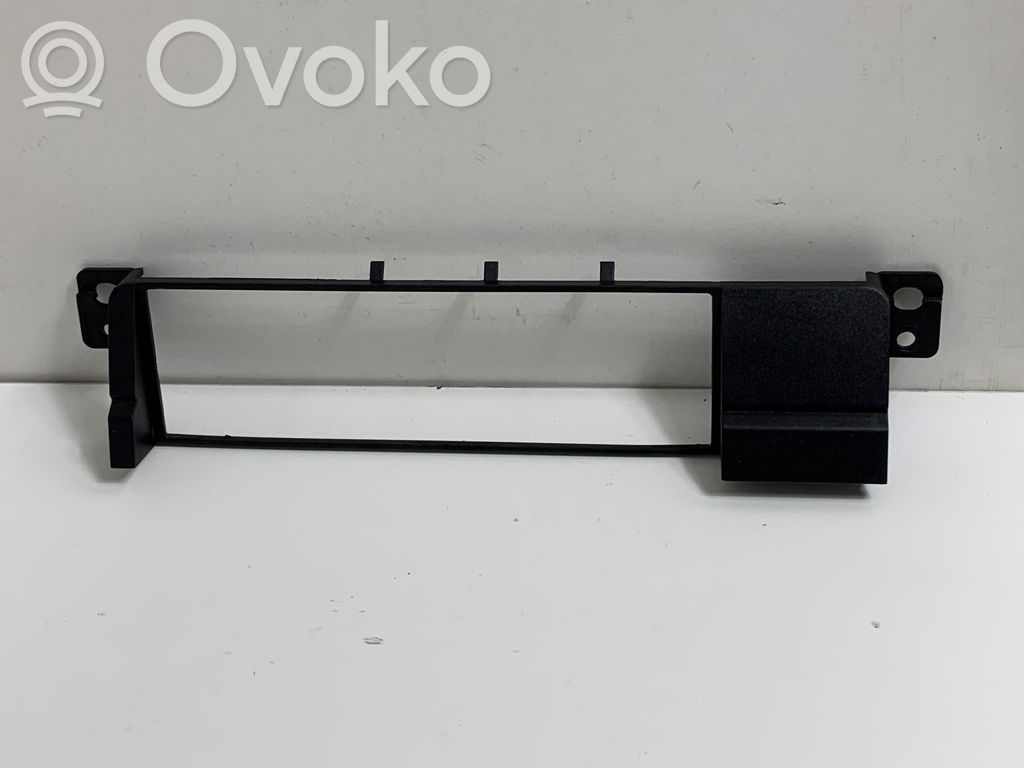 Ashtray trim (front)   28102301