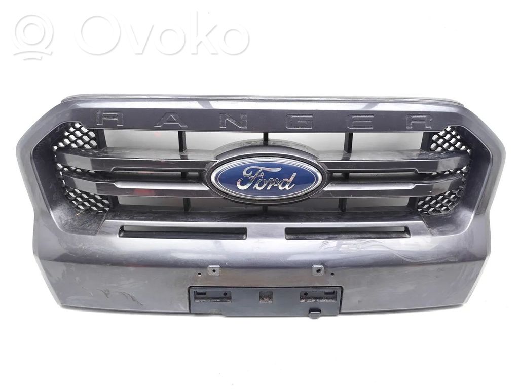 Ford Ranger Etupuskurin ylempi jäähdytinsäleikkö 