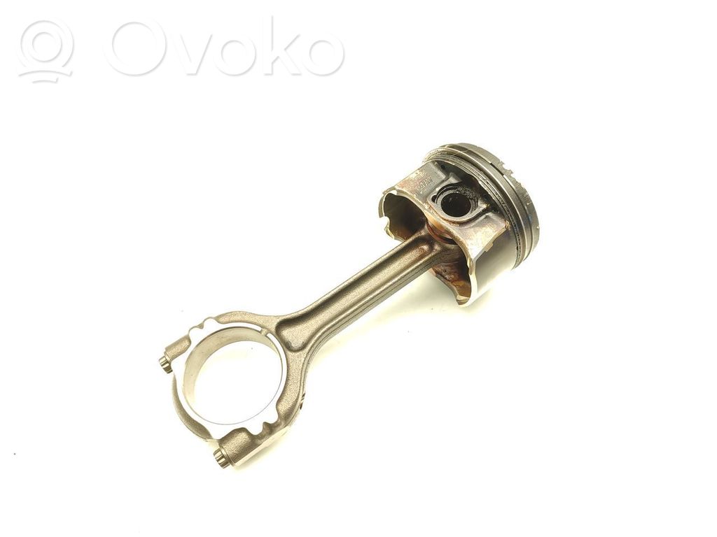 Mitsubishi Eclipse Cross Piston avec bielle 