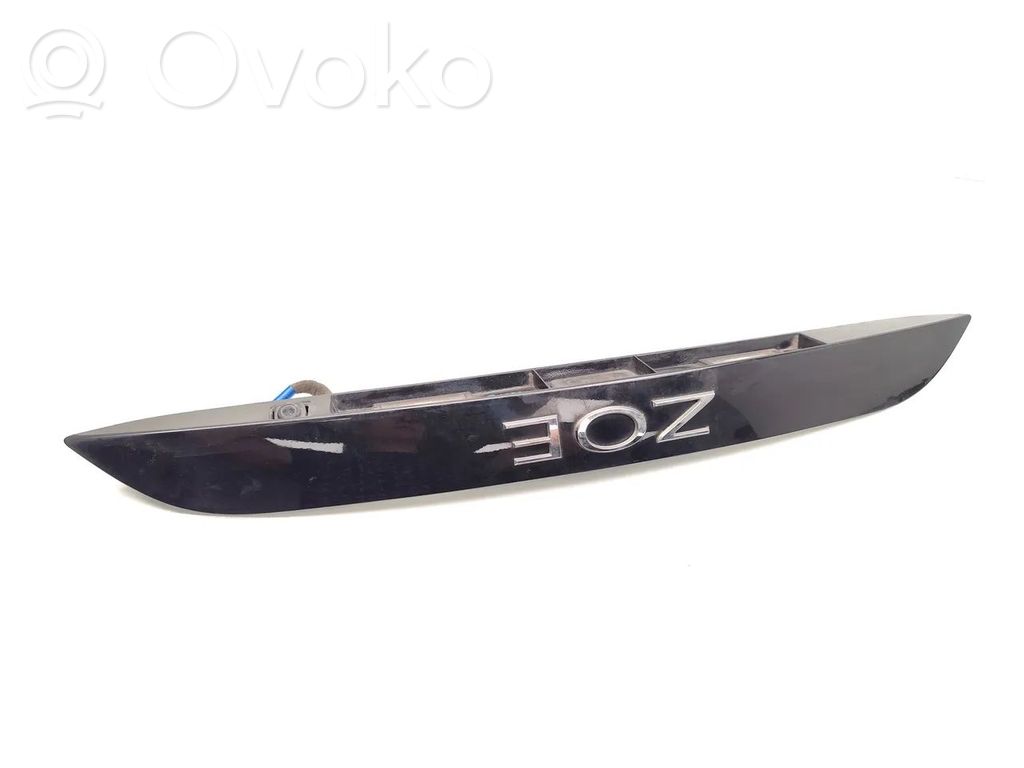 Renault Zoe Trunk door license plate light bar 