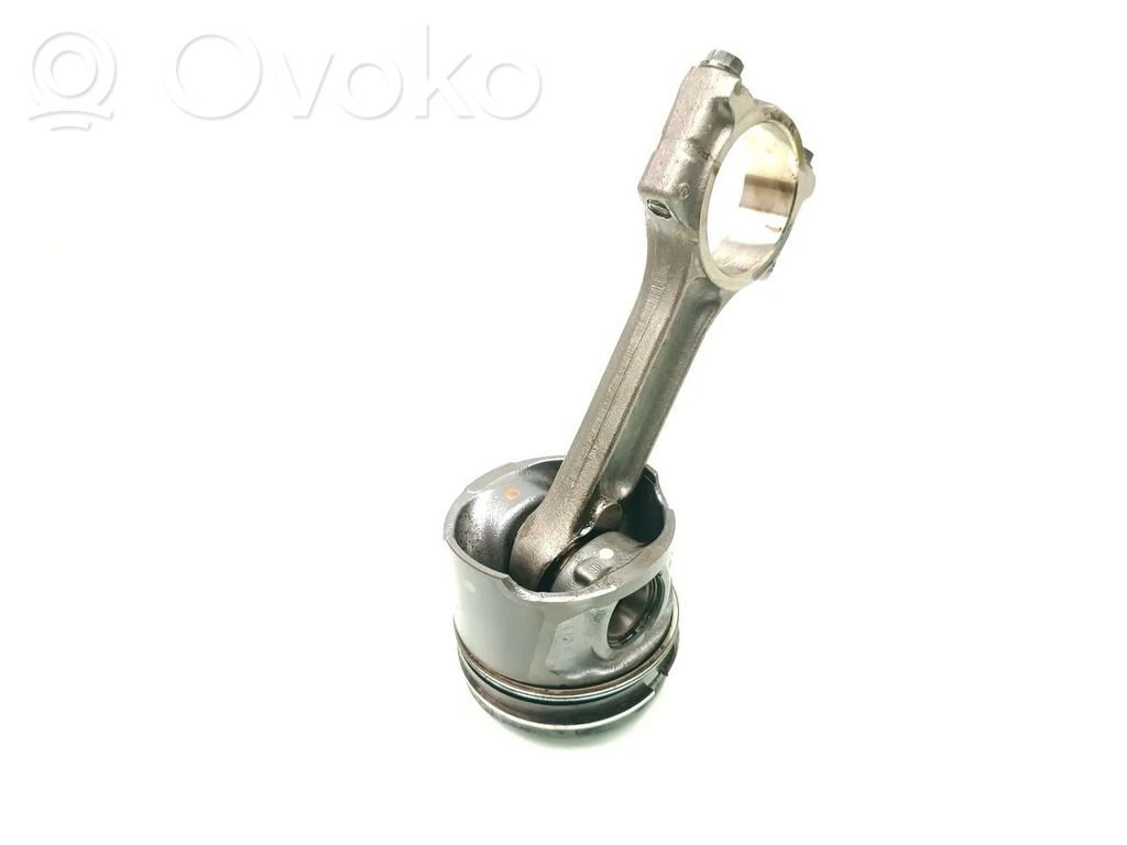 Pistón con biela   K9K608