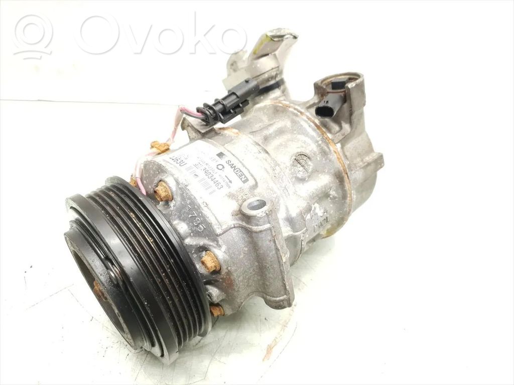 Opel Astra J Kompresor / Sprężarka klimatyzacji A/C 
