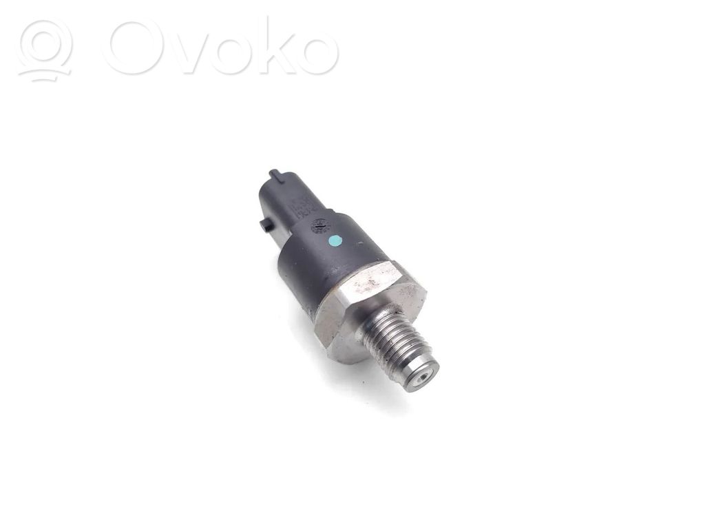 Fuel pressure sensor