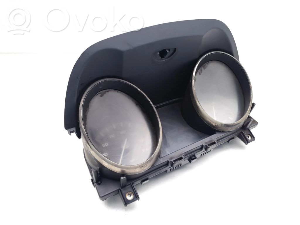 Land Rover Range Rover Evoque L538 Speedometer (instrument cluster) 