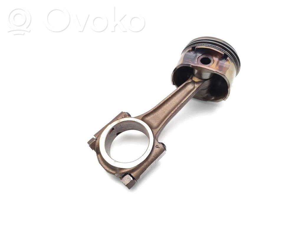Peugeot Partner Tłok z korbowodem 