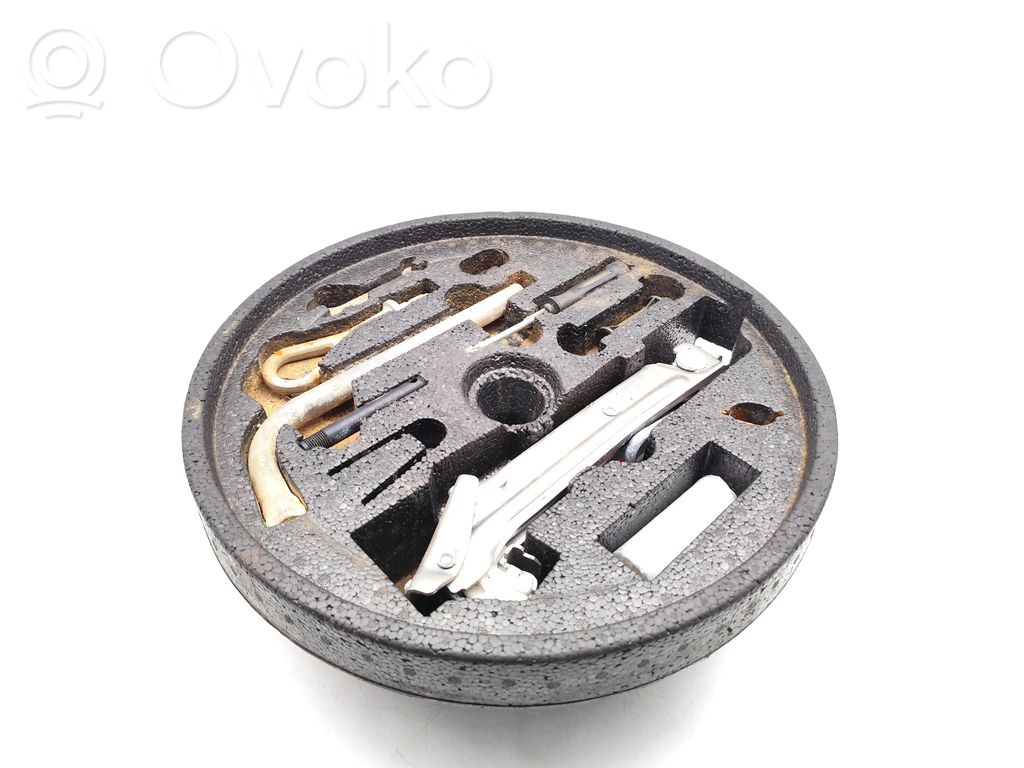 Tunkki   8N0012109K