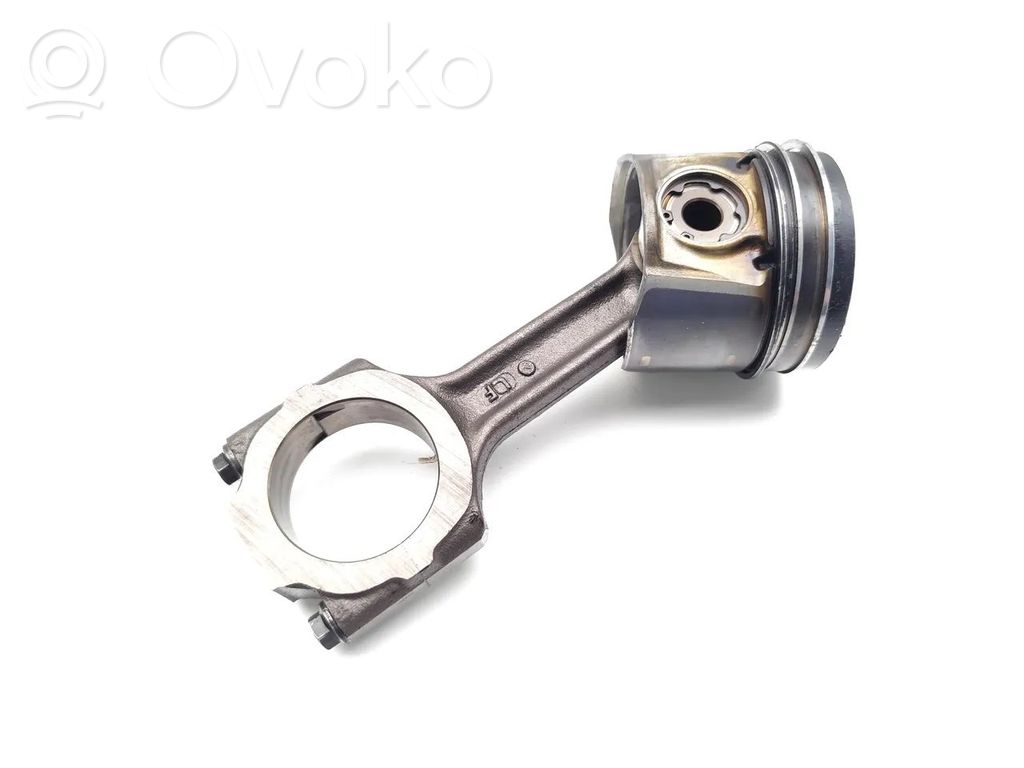 Fiat Doblo Piston with connecting rod 