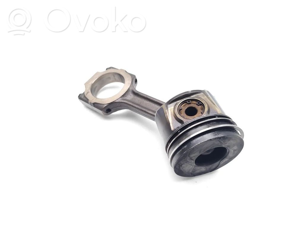 Fiat Doblo Piston with connecting rod 