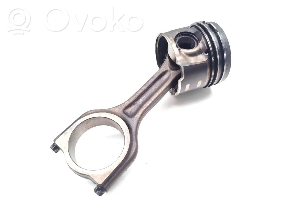 Citroen C4 Grand Picasso Piston with connecting rod 