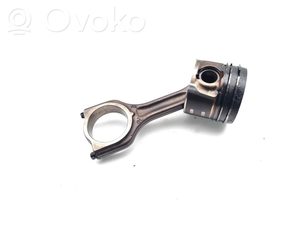 Citroen C4 Grand Picasso Piston with connecting rod 