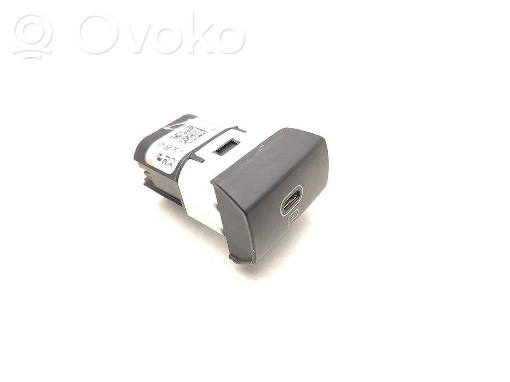 KIA Niro Enchufe conector entrada auxiliar 