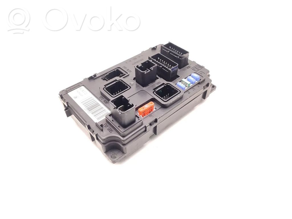 Peugeot Expert Fuse module 