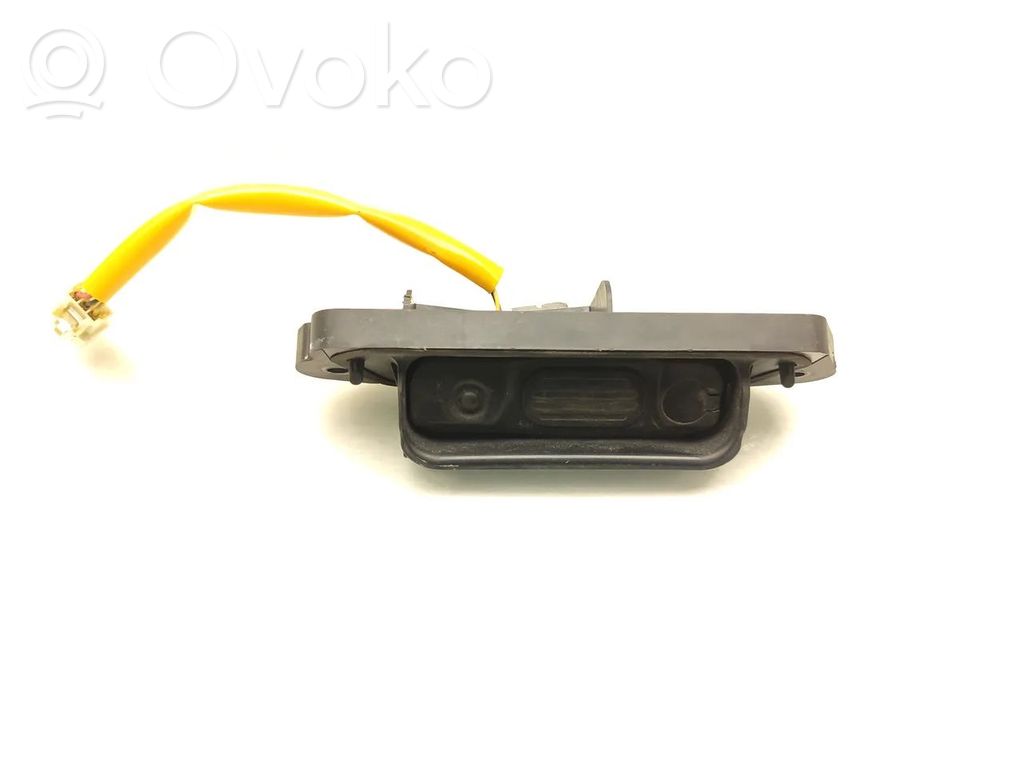 Interruptor para abrir la puerta trasera