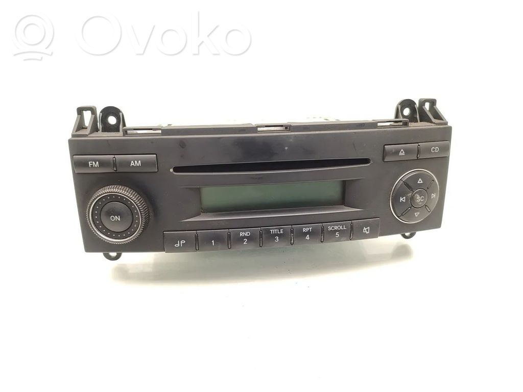 Volkswagen Crafter Panel / Radioodtwarzacz CD/DVD/GPS 