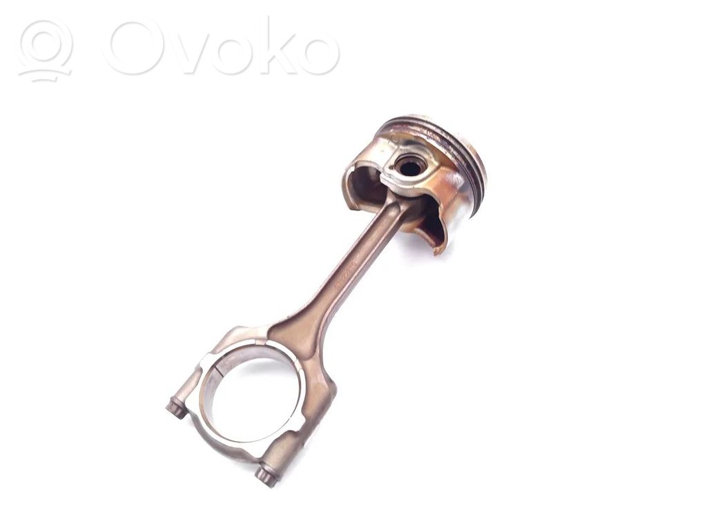 Honda Civic Piston with connecting rod 