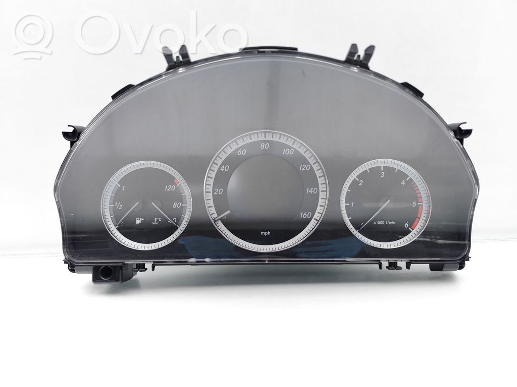 Mercedes-Benz C W204 Vitezometru (grup de instrumente)