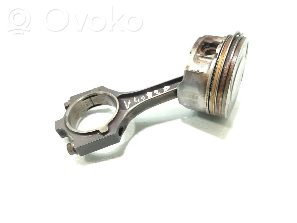 Piston with connecting rod