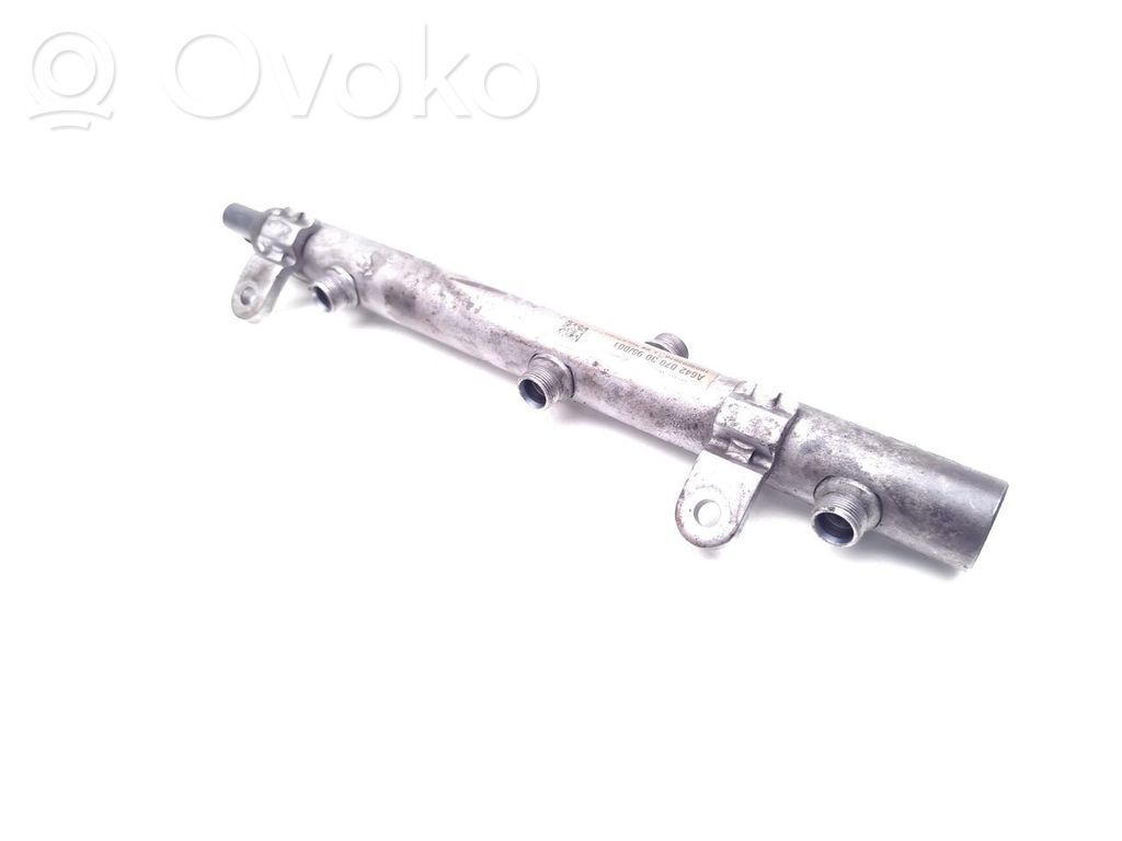 Mercedes-Benz C W204 Tuyau de conduite principale de carburant 