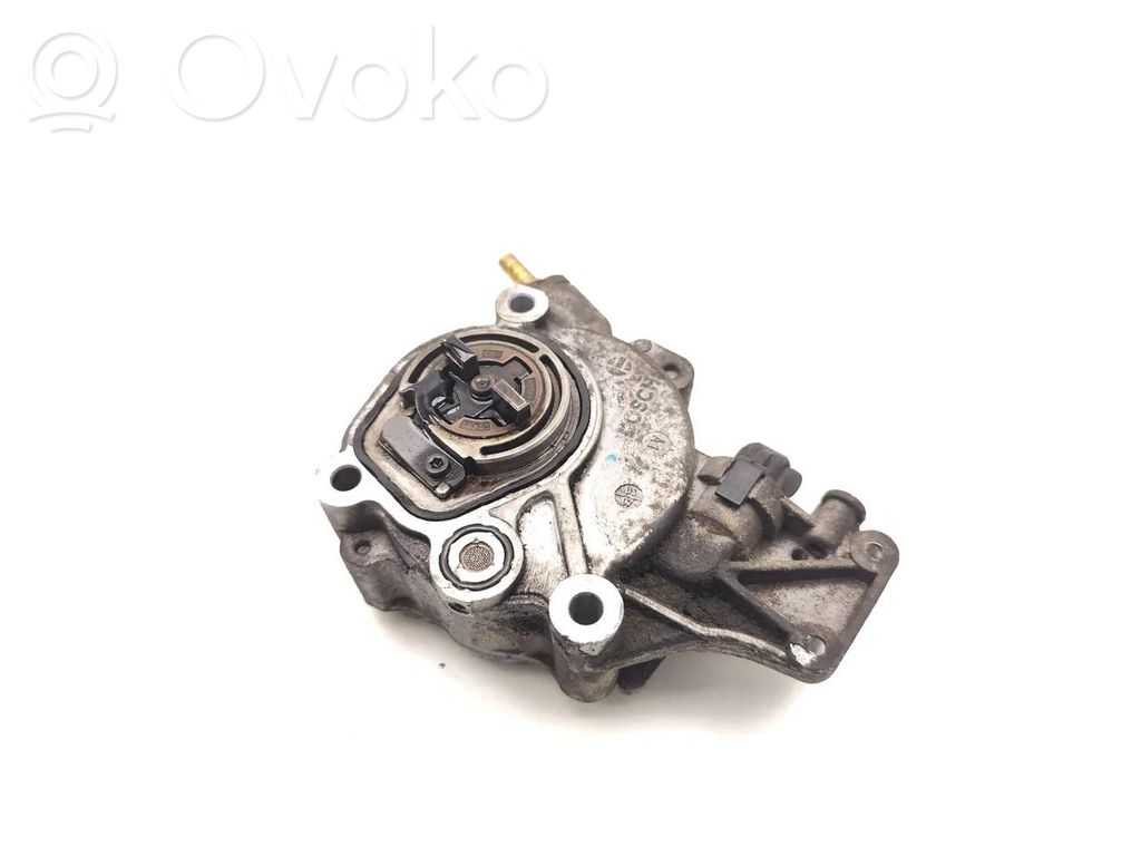 Peugeot 4007 Vacuum pump 