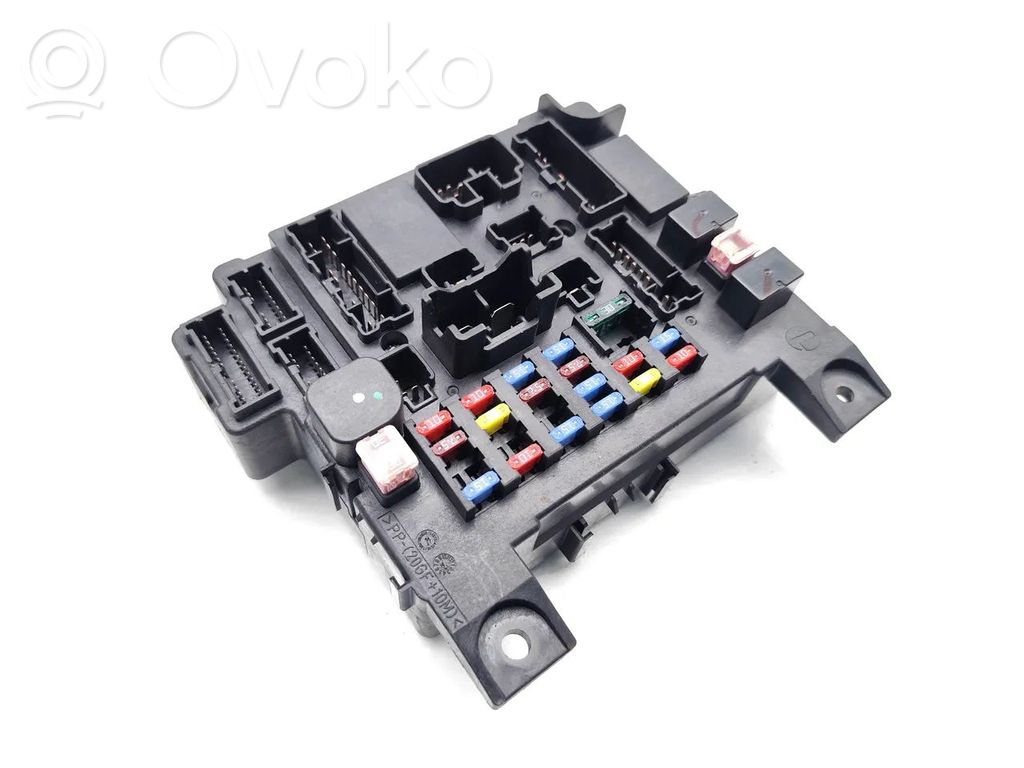 Mitsubishi ASX Fuse module 