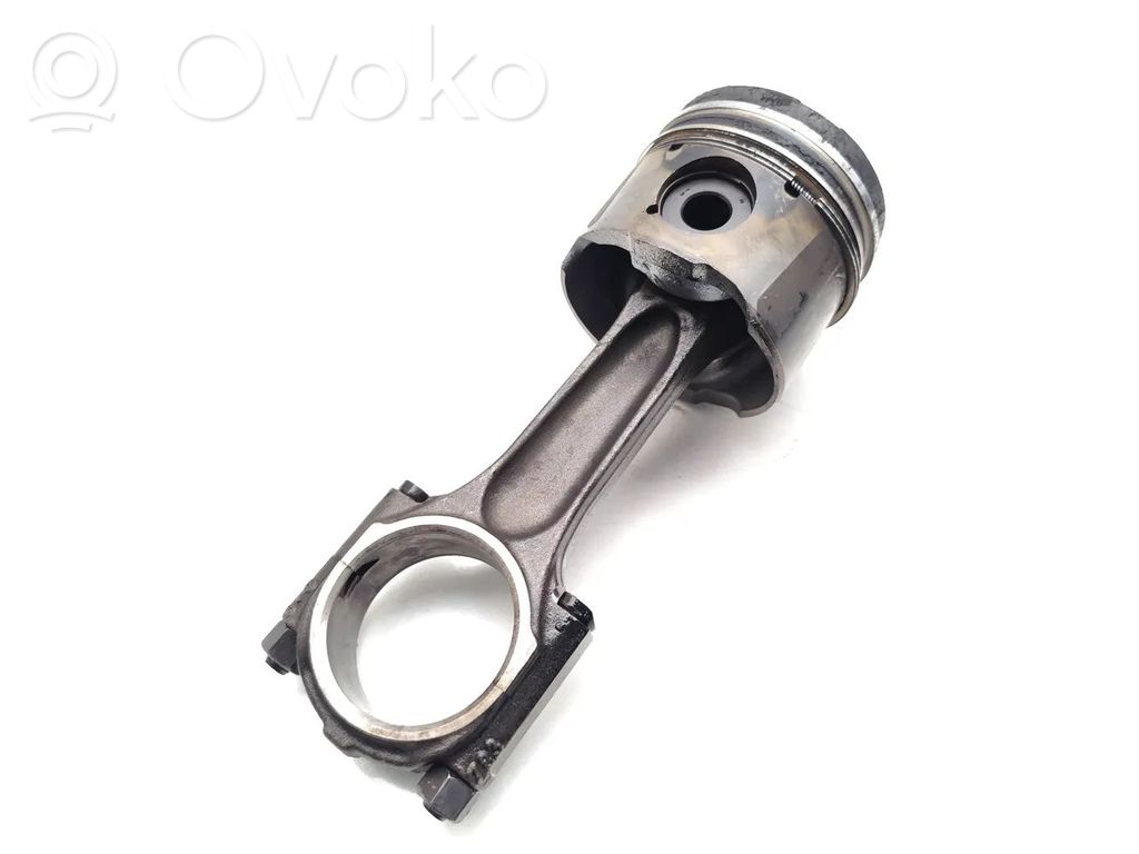 Peugeot Expert Piston with connecting rod 