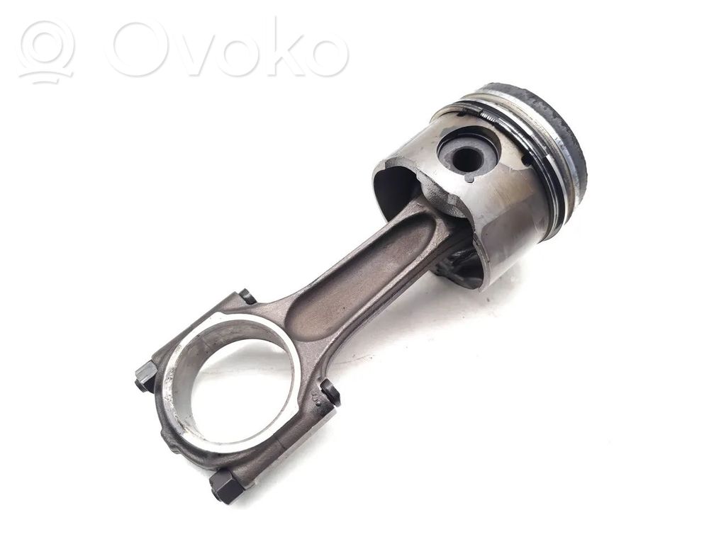Peugeot Expert Piston with connecting rod 