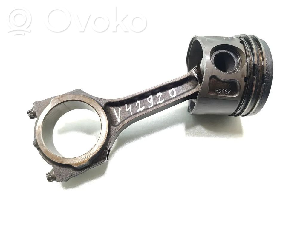 Ford Mondeo Mk III Piston with connecting rod 