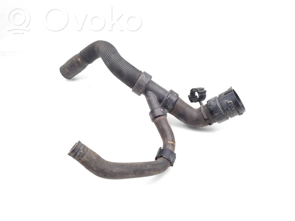 Land Rover Range Rover Evoque L538 Moottorin vesijäähdytyksen putki/letku 