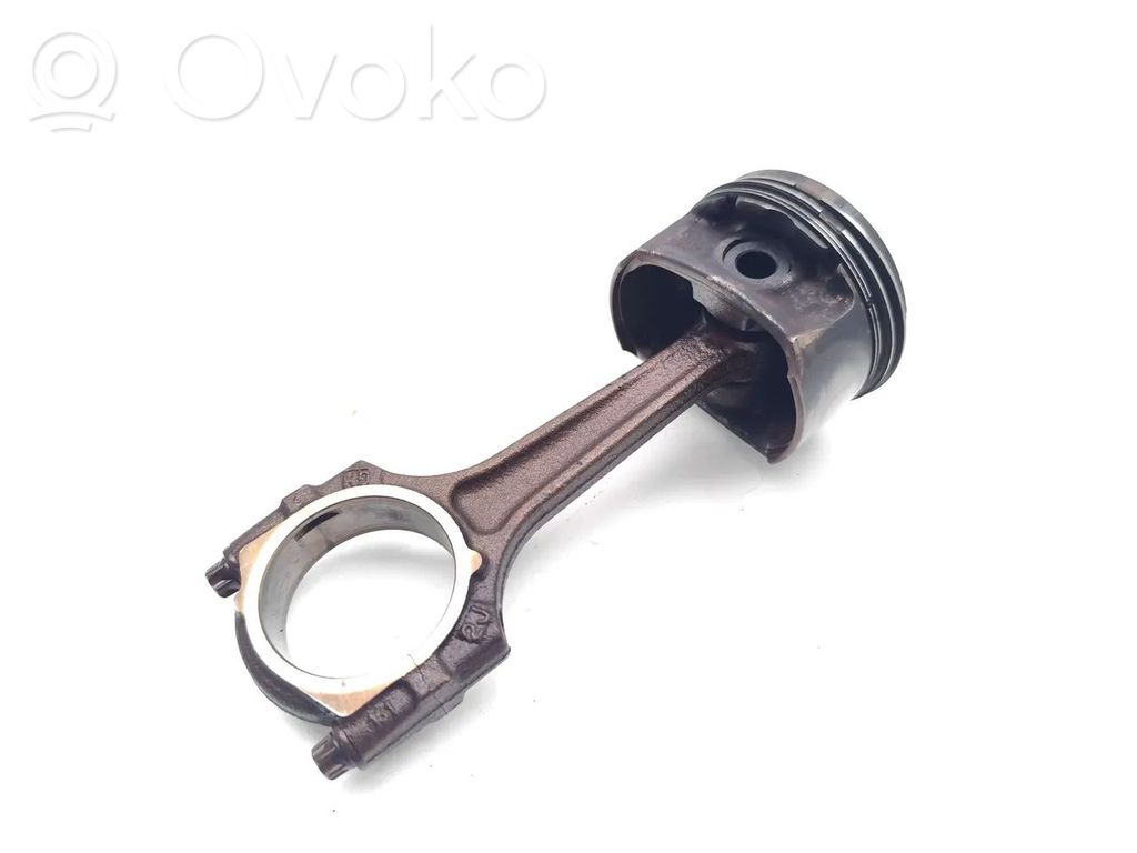 Mercedes-Benz E AMG W210 Piston with connecting rod 