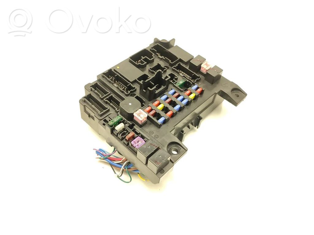 Mitsubishi ASX Fuse module 