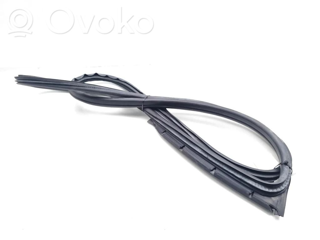 Etuoven kumitiiviste   7164948
