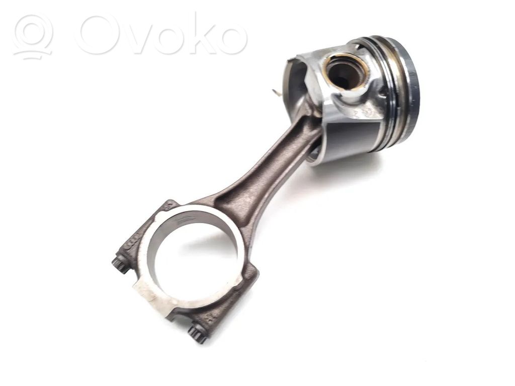 Audi A4 S4 B6 8E 8H Piston with connecting rod 