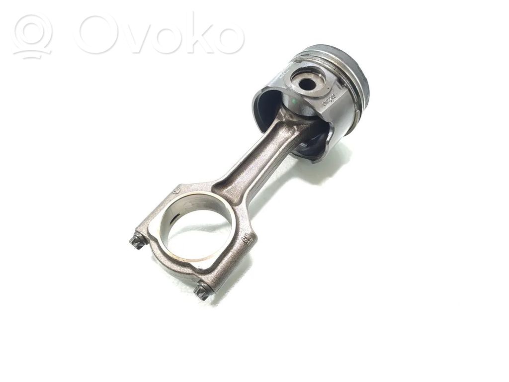 Opel Vectra C Piston with connecting rod 