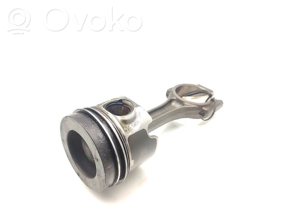 Audi A5 8T 8F Piston with connecting rod 