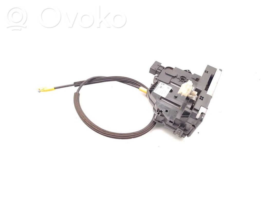 Opel Corsa E Front door lock 
